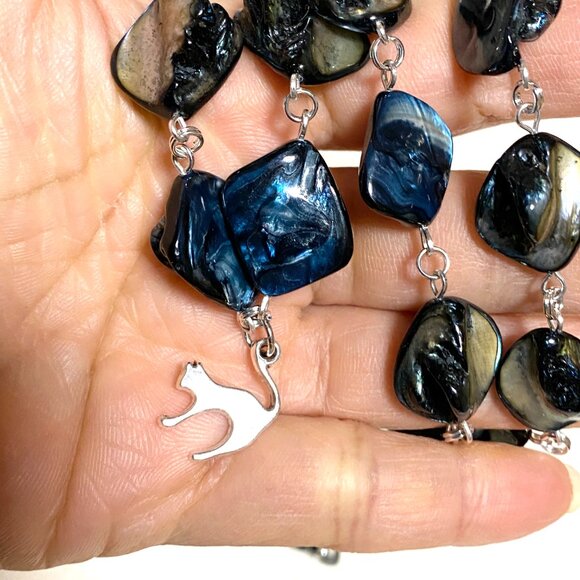 Blue Irregular Mother of Pearl Shell Necklace + Cute Slim Cat Pendant - Picture 13 of 13